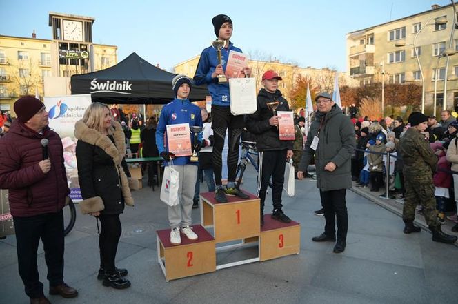 Mali i duzi pobiegli dla Polski! Druga edycja Ulicznych Biegów Niepodległości