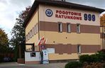 Biała Podlaska. Odsłonięcie tablicy poświęconej ratownikowi medycznemu. 64-latek został śmiertelnie dźgnięty nożem na służbie [ZDJĘCIA]