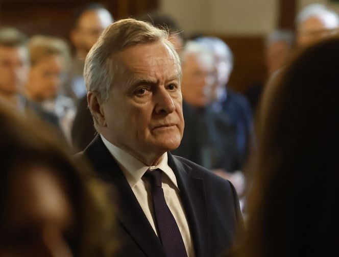 Pogrzeb Ewy Dałkowskiej. Pożegnali ją Macierewicz i Gliński 