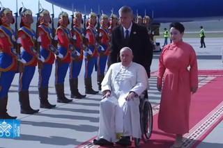 Oficjalne powitanie papieża w Ułan Bator