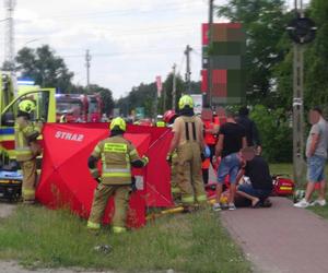 Czołowe zderzenie z motocyklem. Makabryczny wypadek w Rembelszczyźnie