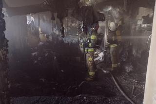 Lubelskie: Kilkudziesięciu strażaków walczyło z pożarem sklepu meblowego 