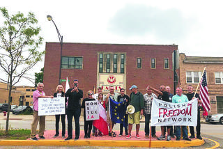 Biskupi przepędzili posła