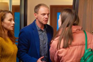 Na Wspólnej odc. 3551: Anna Kolenda (Katarzyna Wajda), Kamil (Kazimierz Mazur), Ula (Julia Jurek)