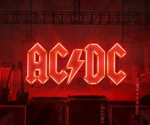 Dzień, w którym zespół AC/DC zagrał swój pierwszy koncert. Od tego dnia minęło właśnie 50 lat!