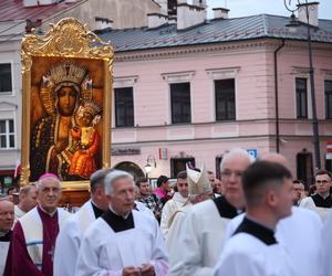 75 lat temu obraz Matki Boskiej w Lublinie zapłakał. Wierni uczcili rocznicę „Cudu lubelskiego” procesją różańcową