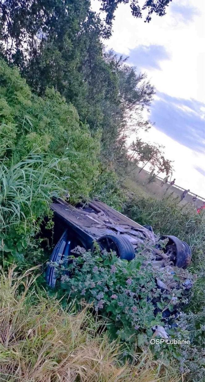 Tragedia na autostradzie A1! 20-latek w bmw wypadł z drogi i zginął