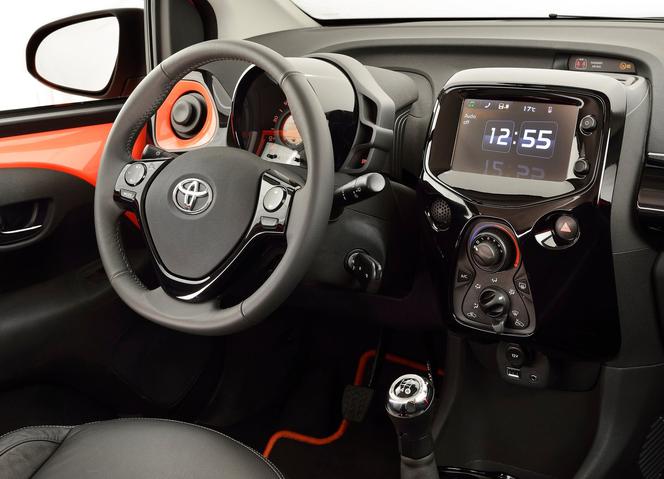 nowa Toyota Aygo 2014