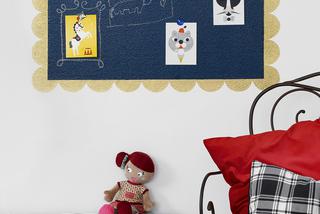 Kolorowy pokój dziecka z detalami cyrkowymi