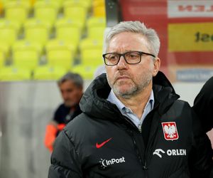Kulisy zwolnienia Jerzego Brzęczka. Włosy stają dęba! W tle Robert Lewandowski