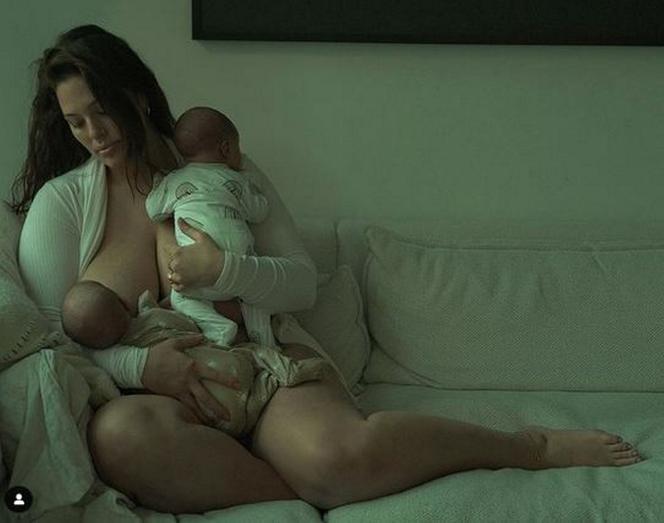 Ashley Graham urodziła bliźnięta. Pokazuje piękne zdjęcie i zdradza imiona maluchów