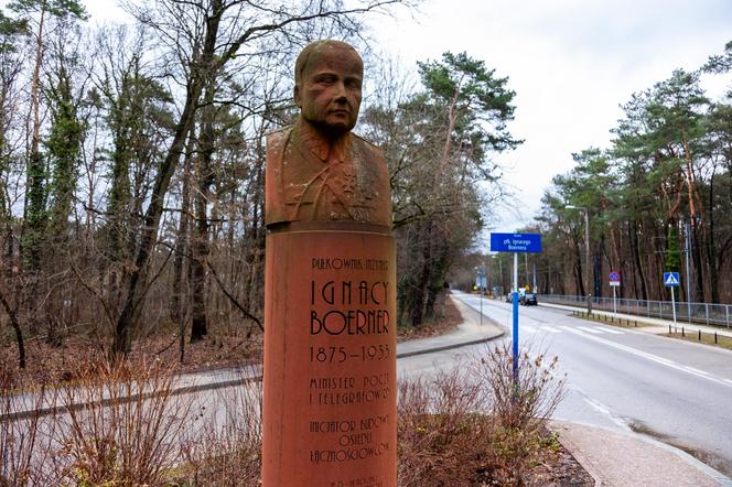 Boernerowo w Warszawie - zdjęcia drewnianego osiedla, miasta-ogrodu