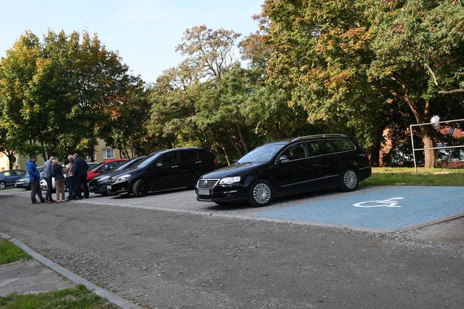 Nowe miejsca parkingowe we Fromborku
