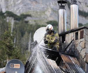  Pożar w Tatrach! Płonęło drewniane schronisko na Hali Kondratowej