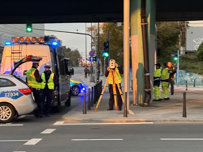 Warszawa. Wypadek na rondzie Tybetu. Tomasz U. przebywał na wolności mimo doprowadzenia do katastrofy autobusu [ZDJĘCIA].