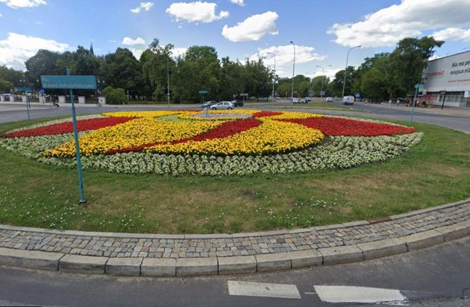 Przejście dla pieszych przy rondzie Lussy (Alei Piłsudskiego i Branickiego) 