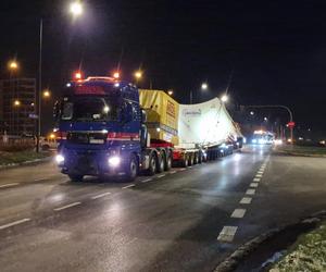 Kolejny wielki konwój zablokuje Warszawę. Transport napędu do tarczy TBM