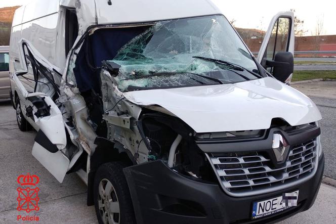 Rozbity Renault Master złapany w Hiszpanii