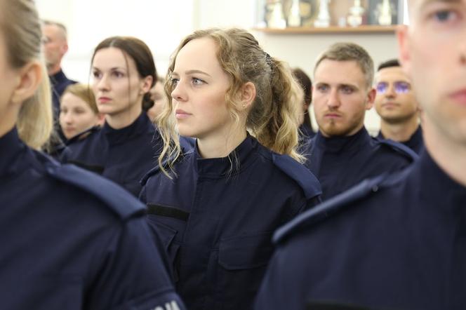 Lublin: Nowi policjanci złożyli ślubowanie. Nowi funkcjonariusze w Lubelskiem