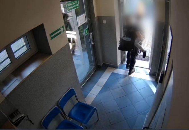 Dramat w Pszczynie. 5-latek w samej piżamie i skarpetkach błąkał się po ulicach
