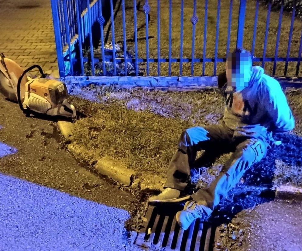Ukradli sprzęt i kable, rzucili łup i uciekali. Nie udało się