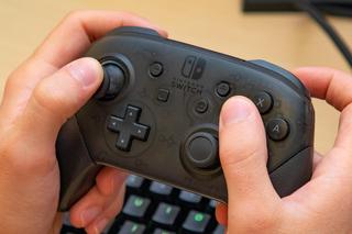 Joy-Con czy Switch Pro? Który kontroler do Nintendo Switch kupić w 2024 roku?