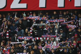 Górnik Zabrze zmierzył się z Zagłębiem Lubin. Kibice rozgrzewali piłkarzy z trybun