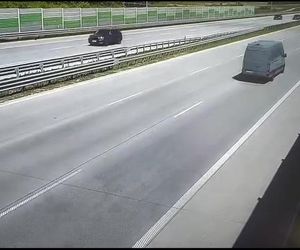 Chwile grozy na autostradzie A1. Samochód z wiceministrem Koperskim uniknął czołówki. BMW jechało pod prąd