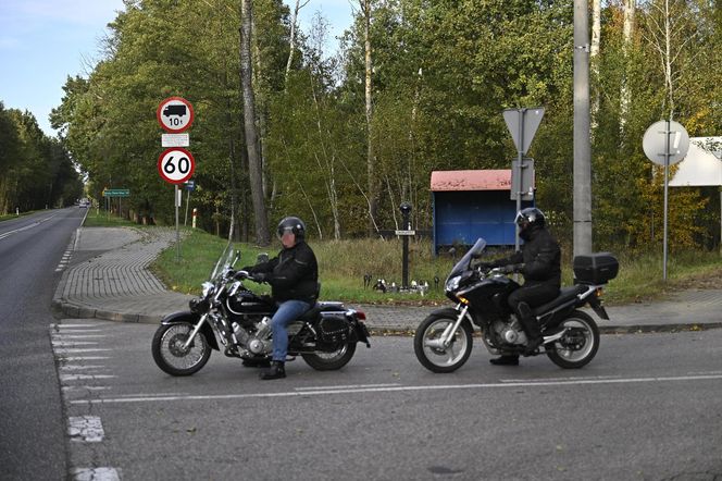 Minął ponad rok od wypadku w Sowiej Woli. Rodzina zmarłego motocyklisty: "Czujemy się skrzywdzeni"