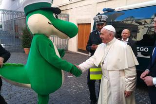 Maskotka Inspekcji Transportu Drogowego w Watykanie! Krokodyle u papieża
