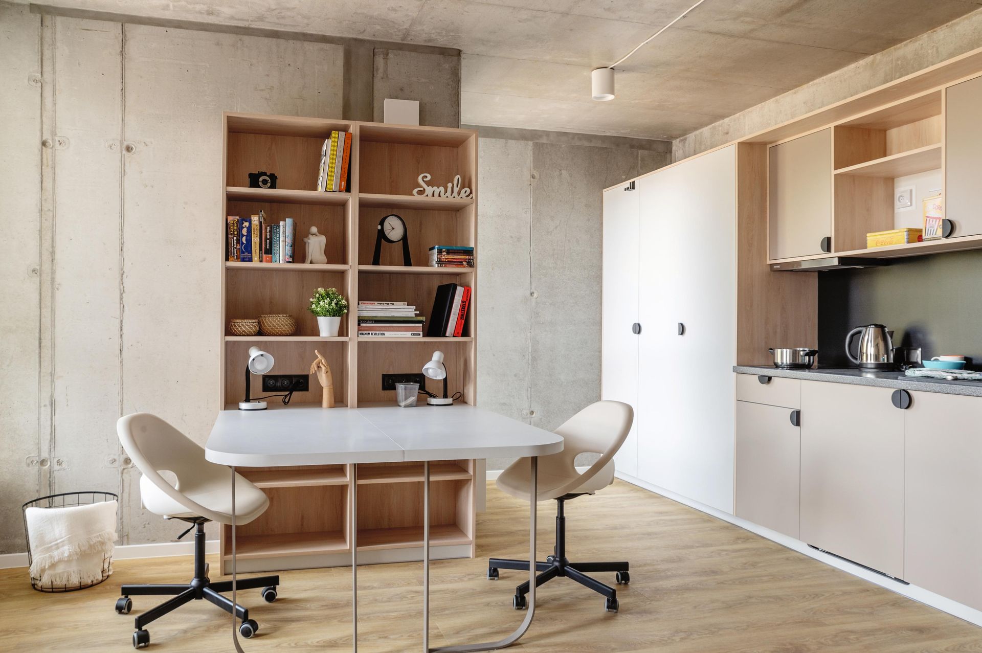 Akademik Student Depot 15