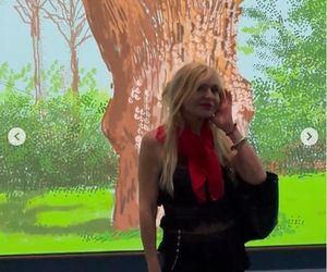 Monika Olejnik pręży biust w wydekoltowanej sukni. Co za sylwetka!