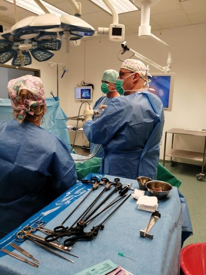 W Szpitalu Śląskim w Cieszynie chirurdzy wykonali innowacyjną operację resekcji trzustki metodą laparoskopową