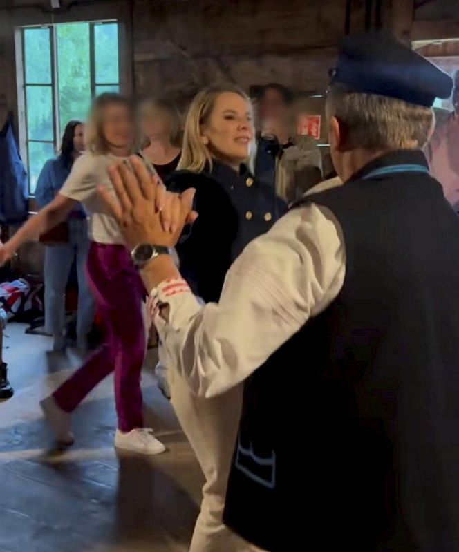 Porwał Martę Nawrocką do tańca 