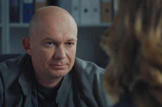 M jak miłość, odcinek 1745: Sylwia (Hanna Turnau), podkomisarz Zięba (Cezary Jankowski)