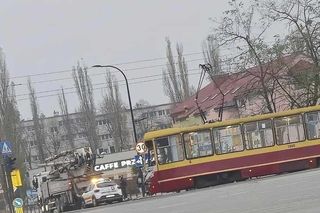 Wykolejenie tramwaju przy Aleksandrowskiej. Motornicza trafiła do szpitala