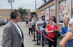 Robili zakupy na koszt milionera z Chicago