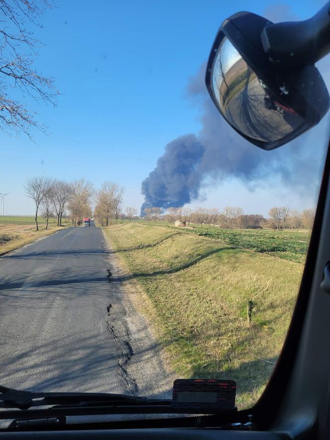 Pożar hali w Broniewicach koło Inowrocławia