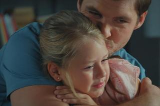 M jak miłość, odcinek 1769: Marcin (Mikołaj Roznerski), Maja (Laura Jankowska)