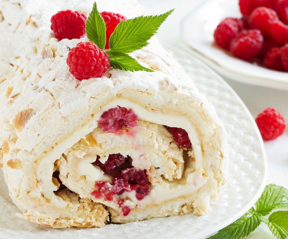 rolada bezowa z mascarpone