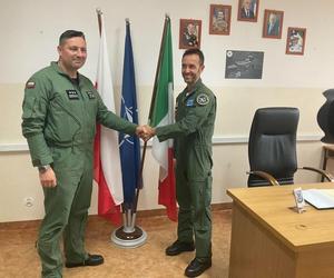Polski i włoski dowódca podczas spotkania w Malborku