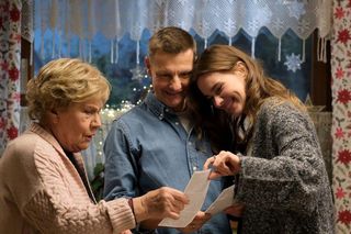 	M jak miłość odc. 1855. Paweł (Rafał Mroczek), Franka (Dominika Kachlik), Barbara (Teresa Lipowska)