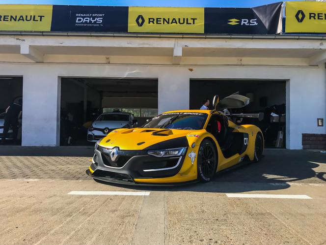 Renault R.S. 01