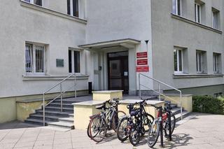 Koszmarny los kochanka w akademiku! Wyszedł przez okno i spadł z ostatniego piętra