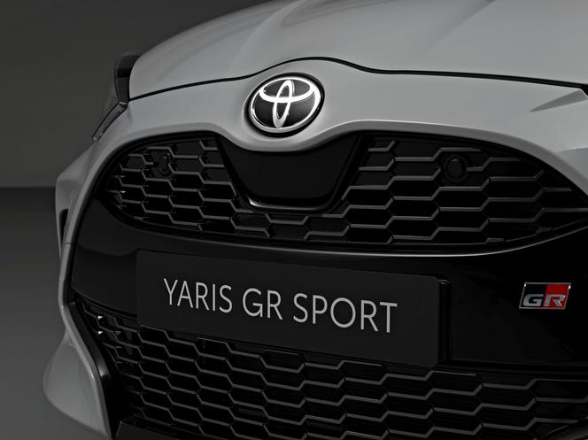 Toyota Yaris GR Sport (2022)