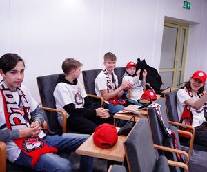 Siatkarze KPS-u z medalami na szyi, dziękowali kibicom za udany sezon