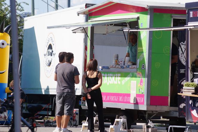 Food Truck Festivals 2023 w Bydgoszczy. Wyjątkowe restauracje zaparkowały pod Torbydem [ZDJĘCIA]
