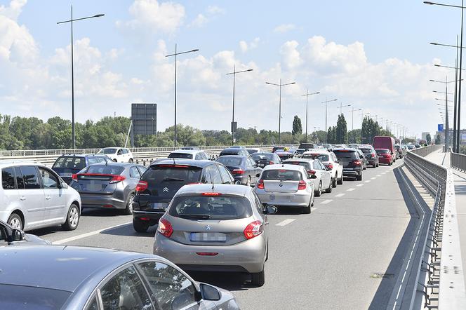 Zderzenie na Trasie Łazienkowskiej