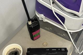 M jak miłość na planie. Dominika Kachlik pokazuje broń