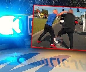 Rzucili się na siebie na środku drogi. Film trafił do sieci i rozbawił internautów, a policja nie miała litości